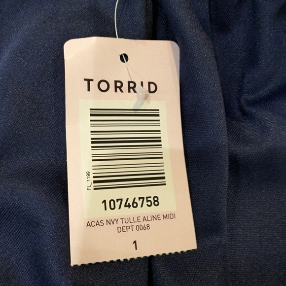 NWT Torrid elegant full tulle skirt with lining Blue 1x - Picture 12 of 13
